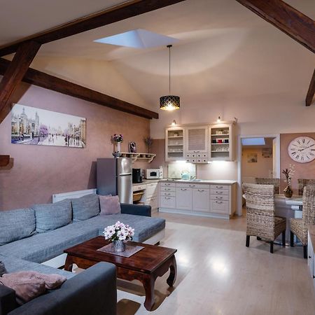 Apartments Sofia Plus Liptovský Mikuláš エクステリア 写真